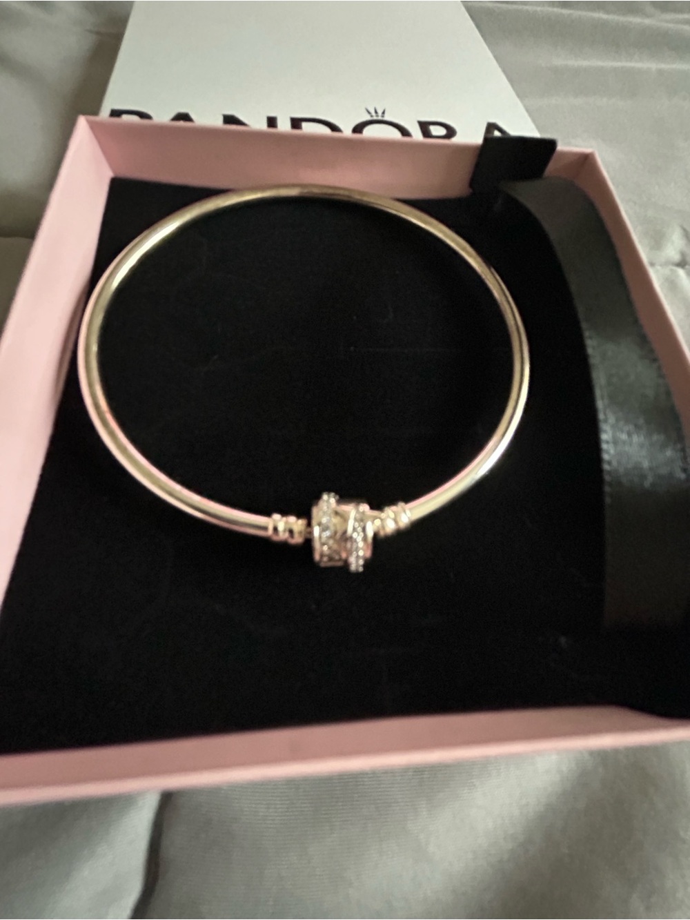 Pandora Moments Sparkling Shooting Star Clasp Bangle Bracelet SS 925